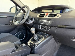 RENAULT GRAND SCÉNIC 7PZ 1.9dCi 130CV MANUAL 5PT
