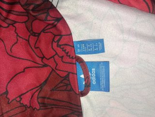 Chaqueta Adidas Roja Floral