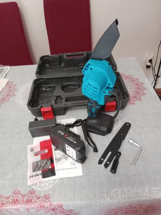 Mini motosierra eléctrica 6 pulgadas 21V