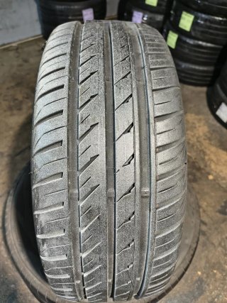 Neumático 195/50 R15 82V