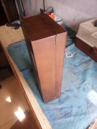 Expositor para guardar relojes de madera