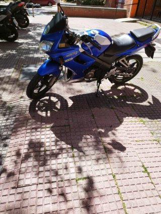 Honda CBR 125R Azul.