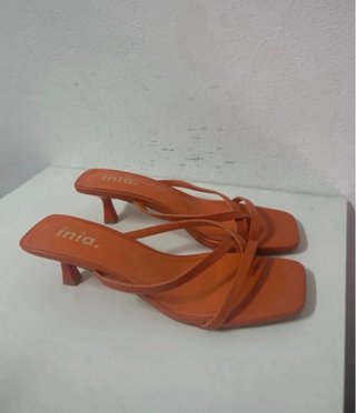 Sandalo donna arancione tacco basso tg 39 nuovo