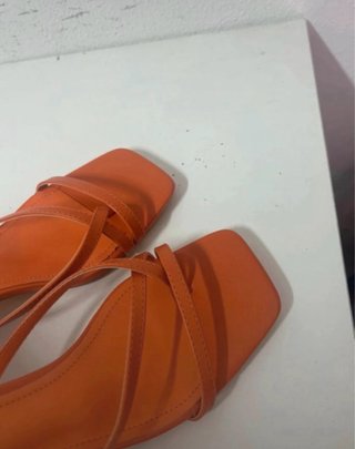 Sandalo donna arancione tacco basso tg 39 nuovo