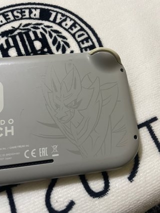 Nintendo Switch Lite Gris Pokémon Zacian Zamazenta