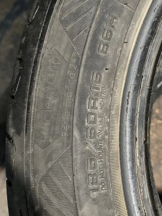Neumáticos de coche