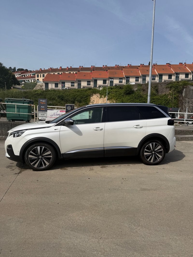 Peugeot 5008 2019 - foto 1