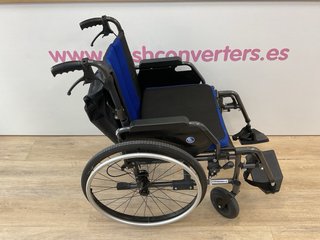 Silla de ruedas Vermerien azul y negra