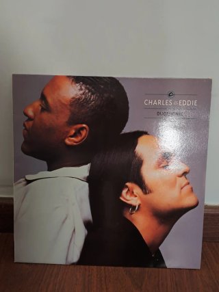 Vinilos de los 80. No son a 1 €.