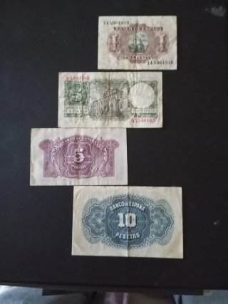 Lote 4 Billetes Pesetas de España