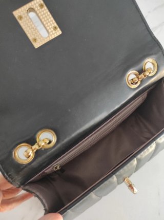 Borsa Moschino Nera con Catena Dorata Vintage