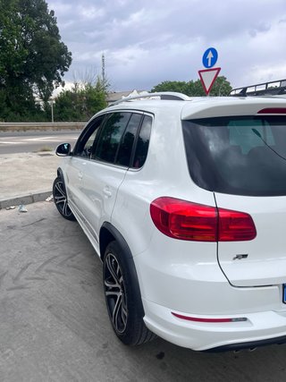 se vende un Volkswagen Tiguan 2016