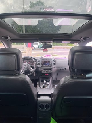 se vende un Volkswagen Tiguan 2016