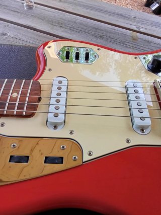 Fender Jaguar Candy Apple Red