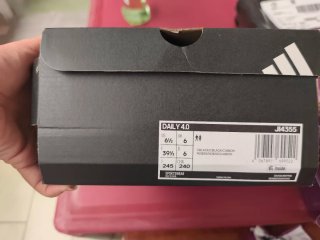Zapatillas Adidas Grises y Negras