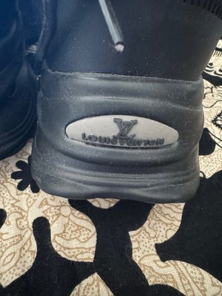 Sneakers Louis Vuitton Nere e Oro