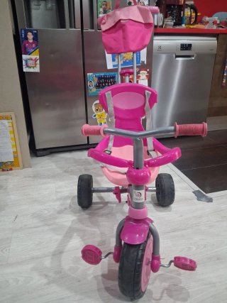 Triciclo Rosa 1-4 años con Apoya Pies