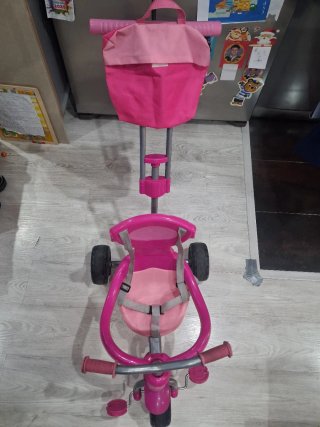 Triciclo Rosa 1-4 años con Apoya Pies
