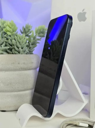 iPhone 15 Pro Max 256GB Azul con caja y cable