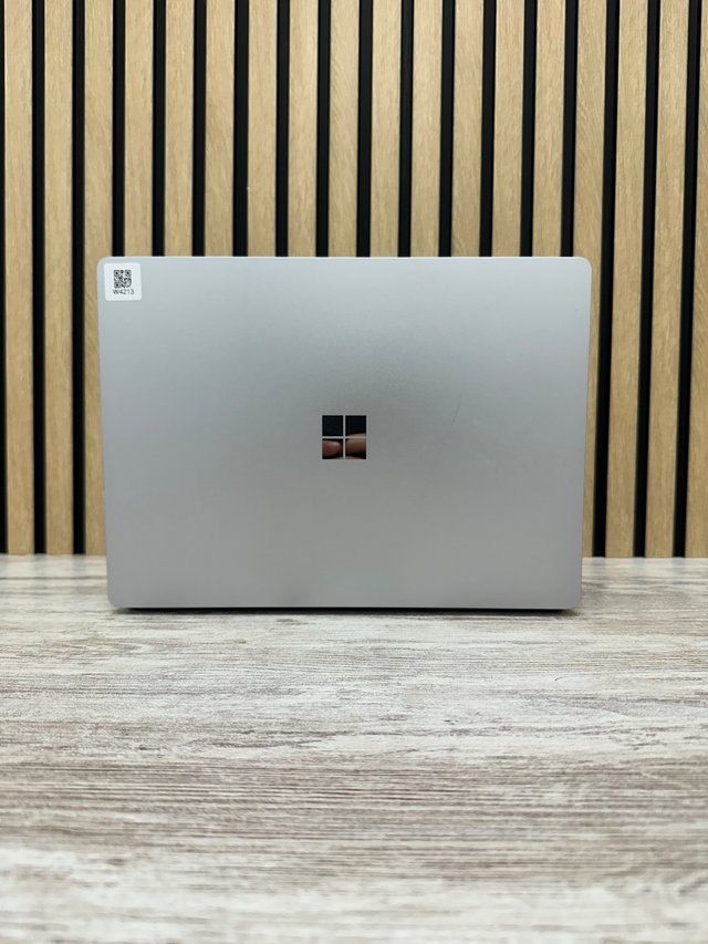 Microsoft Corp Surface Laptop 5 i7 16gb 512gb SSD