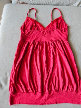 Top rojo Stradivarius tirantes