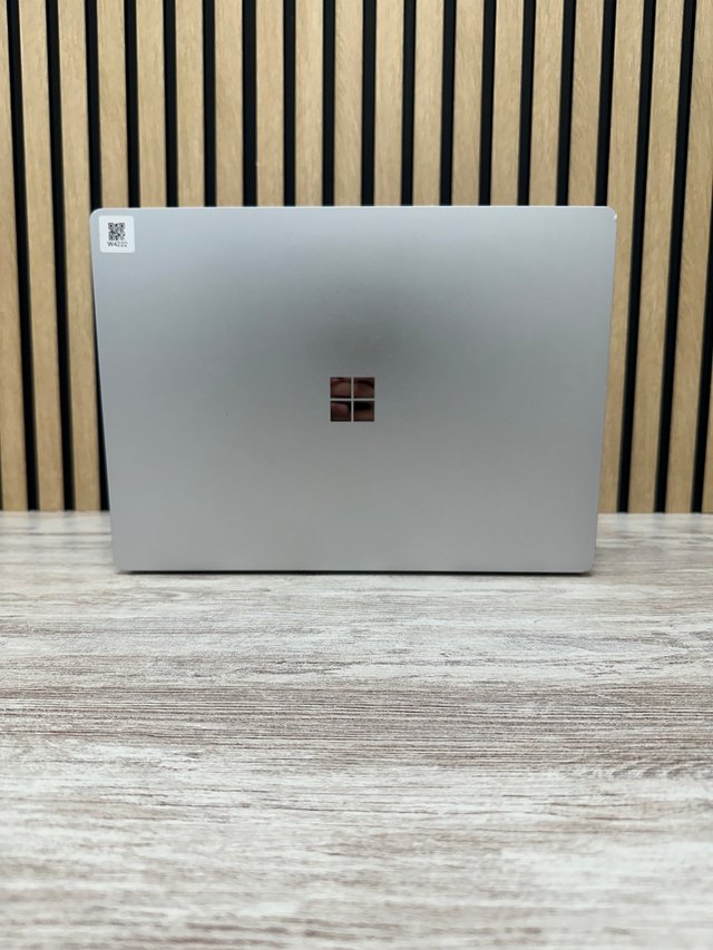 Microsoft Corp Surface Laptop 5 i7 16gb 256gb SSD