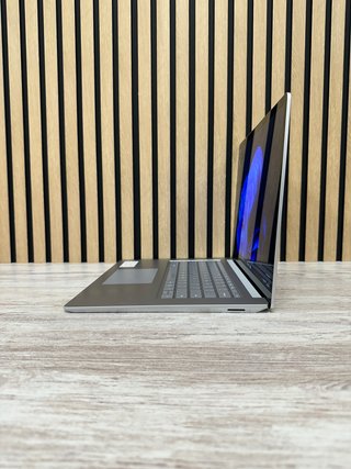 Microsoft Corp Surface Laptop 5 i7 16gb 256gb SSD