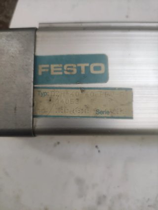 Cilindro FESTO DZH-40 - 40 Antigiro