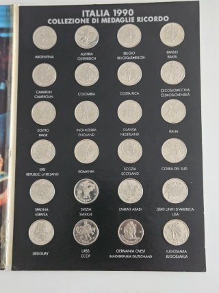 Italia 1990 Coppa del Mondo Medaglie Vintage