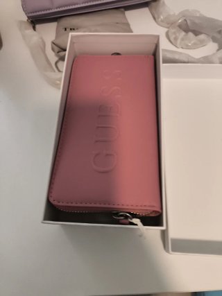 Portafoglio donna Guess rosa