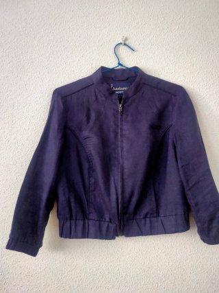 Chaqueta azul oscura de lino