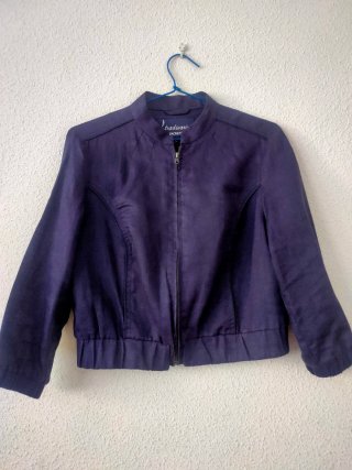 Chaqueta azul oscura de lino