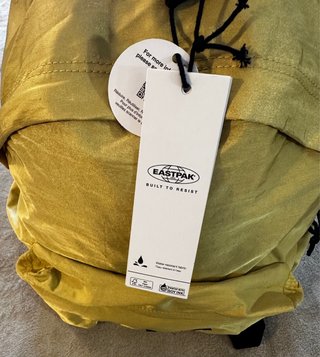 Mochila Eastpak Amarilla Nueva