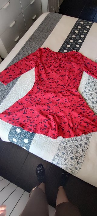Mono falda pantalón rojo y negro