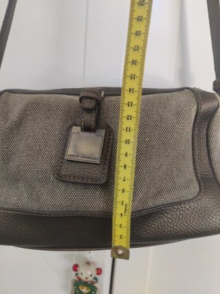 Bolso bandolera beige y marrón