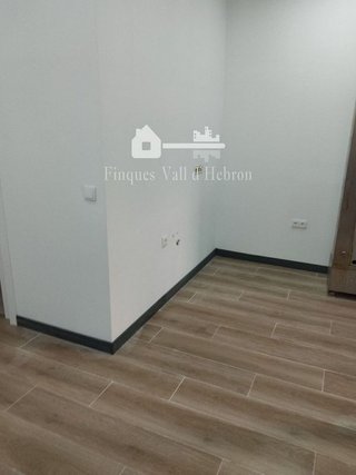 Local comercial en alquiler en Sant Genís dels Agudells en Barcelona - Imagen 15