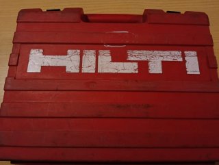 Avvitatore Hilti SF 121-A con caricabatterie