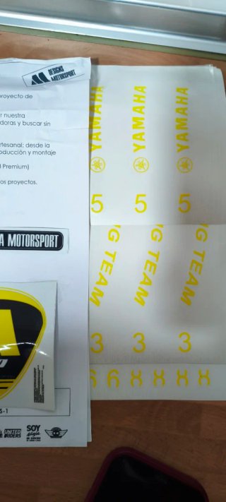 Pegatinas llantas moto Yamaha Mdesigns