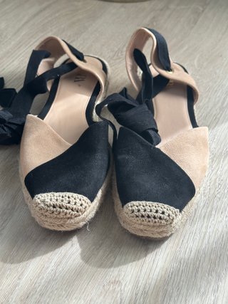Sandalias Zara Esparto Negras y Beige talla 36