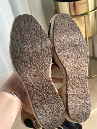Sandalias Zara Esparto Negras y Beige talla 36