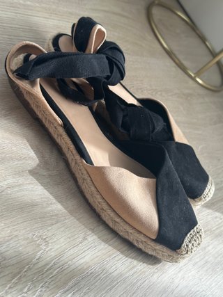 Sandalias Zara Esparto Negras y Beige talla 36