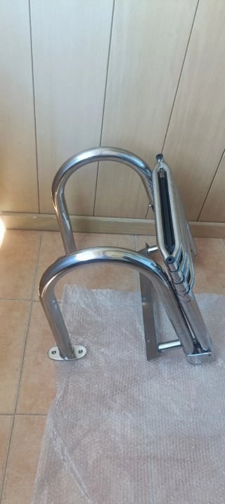 Escalera Telescópica Acero Inox 4 Escalones