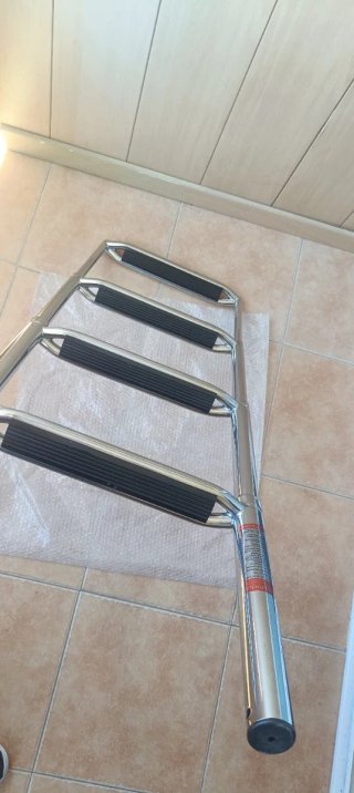 Escalera Telescópica Acero Inox 4 Escalones