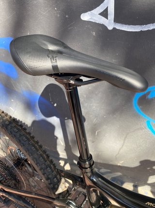 Bicicleta eléctrica Amflow Avinox