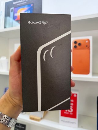 Samsung Galaxy Z Flip 7 Nuevo 2 años de garantia