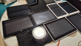 Lotto di 14 tablet Apple, Samsung, Huawei, Chuwi...