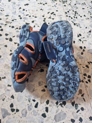Sandalias Geox Niña Azul y Naranja