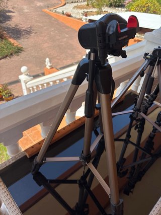 Treppiede Manfrotto 3 vie per fotocamere