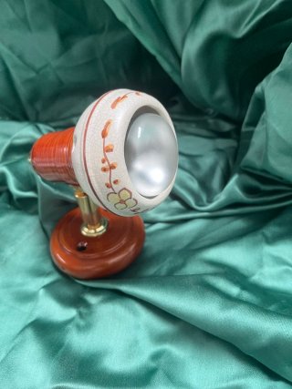 Lámpara de cerámica y madera