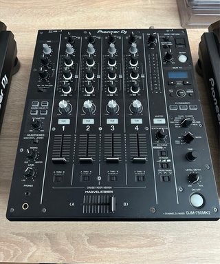 Pioneer DJM-750MK2 Mesa de Mezclas
